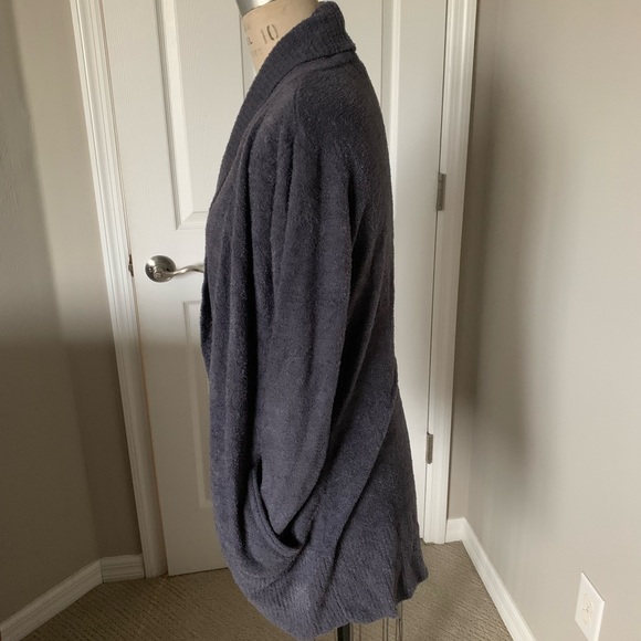 Barefoot Dreams feather soft Circle Cardigan - Picture 5 of 11